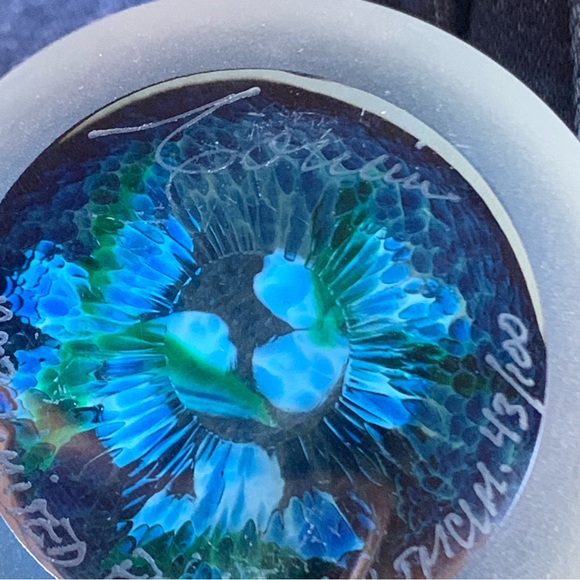 Steven Correia limited edition signed numbered handblo paperweight 1983 - Picture 5 of 6